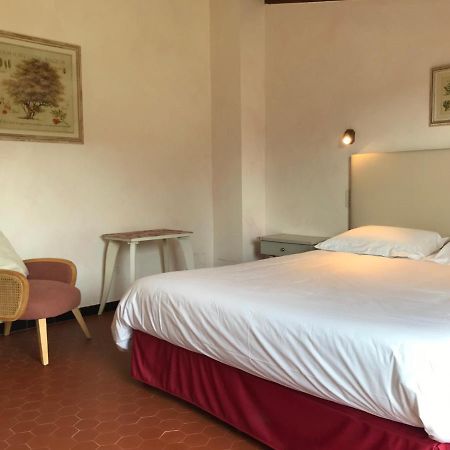 Bed and Breakfast Golf Club D'Uzès Exterior foto