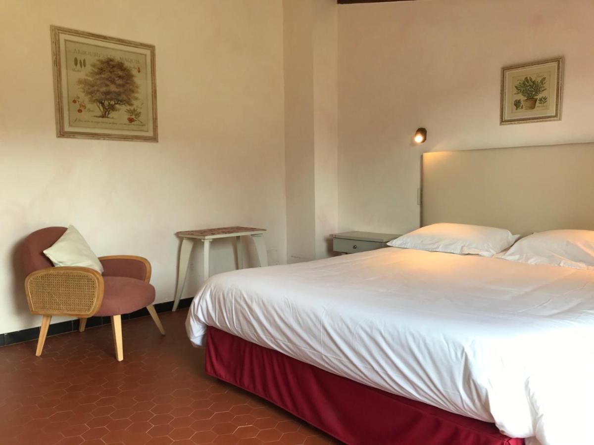 Bed and Breakfast Golf Club D'Uzès Exterior foto