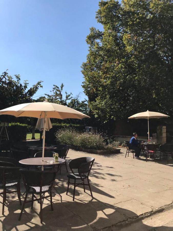Bed and Breakfast Golf Club D'Uzès Exterior foto