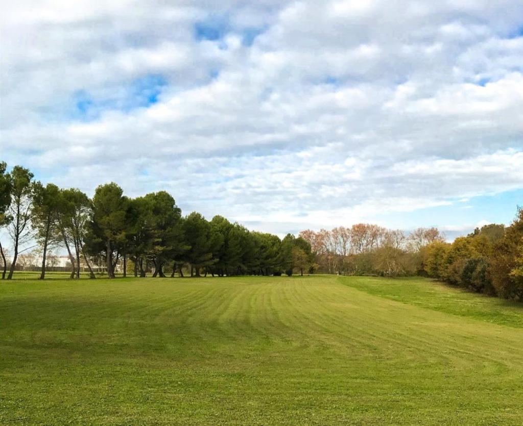 Bed and Breakfast Golf Club D'Uzès Exterior foto