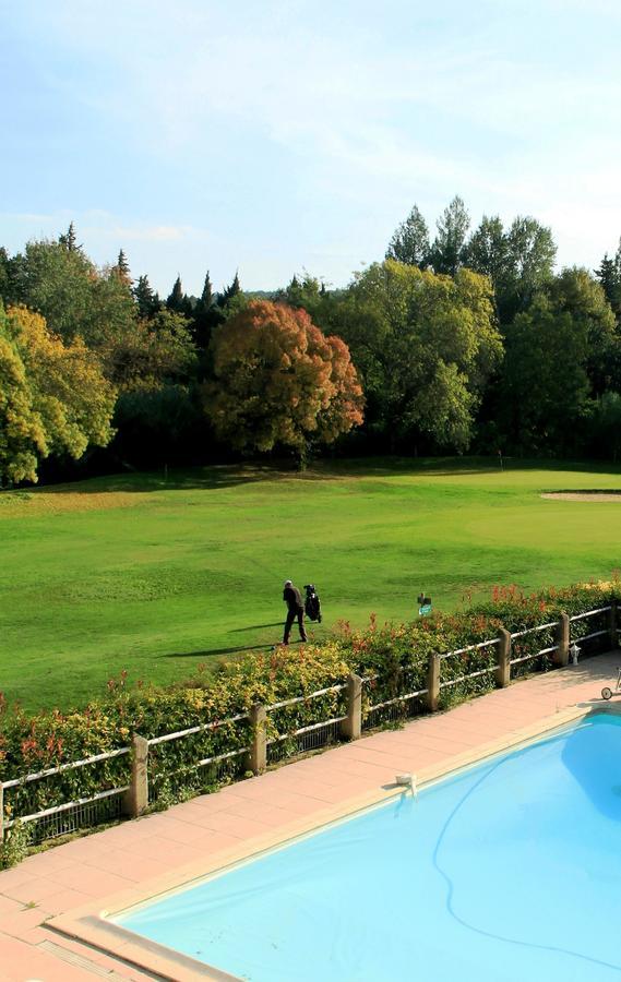 Bed and Breakfast Golf Club D'Uzès Exterior foto