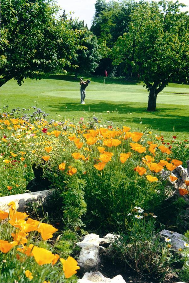 Bed and Breakfast Golf Club D'Uzès Exterior foto